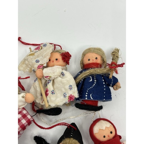 Mini Dutch? Ethnic Folk‎ Art Doll Ornaments 3" 8 Figures Hobby Horse Accessories - Picture 5 of 7